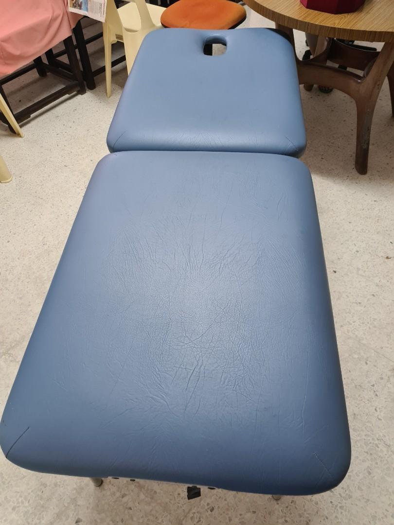 Athlegen Massage Table (AUS), Health & Nutrition, Massage Devices on