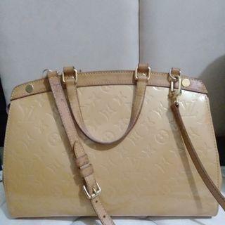 Authentic Louis Vuitton Brea