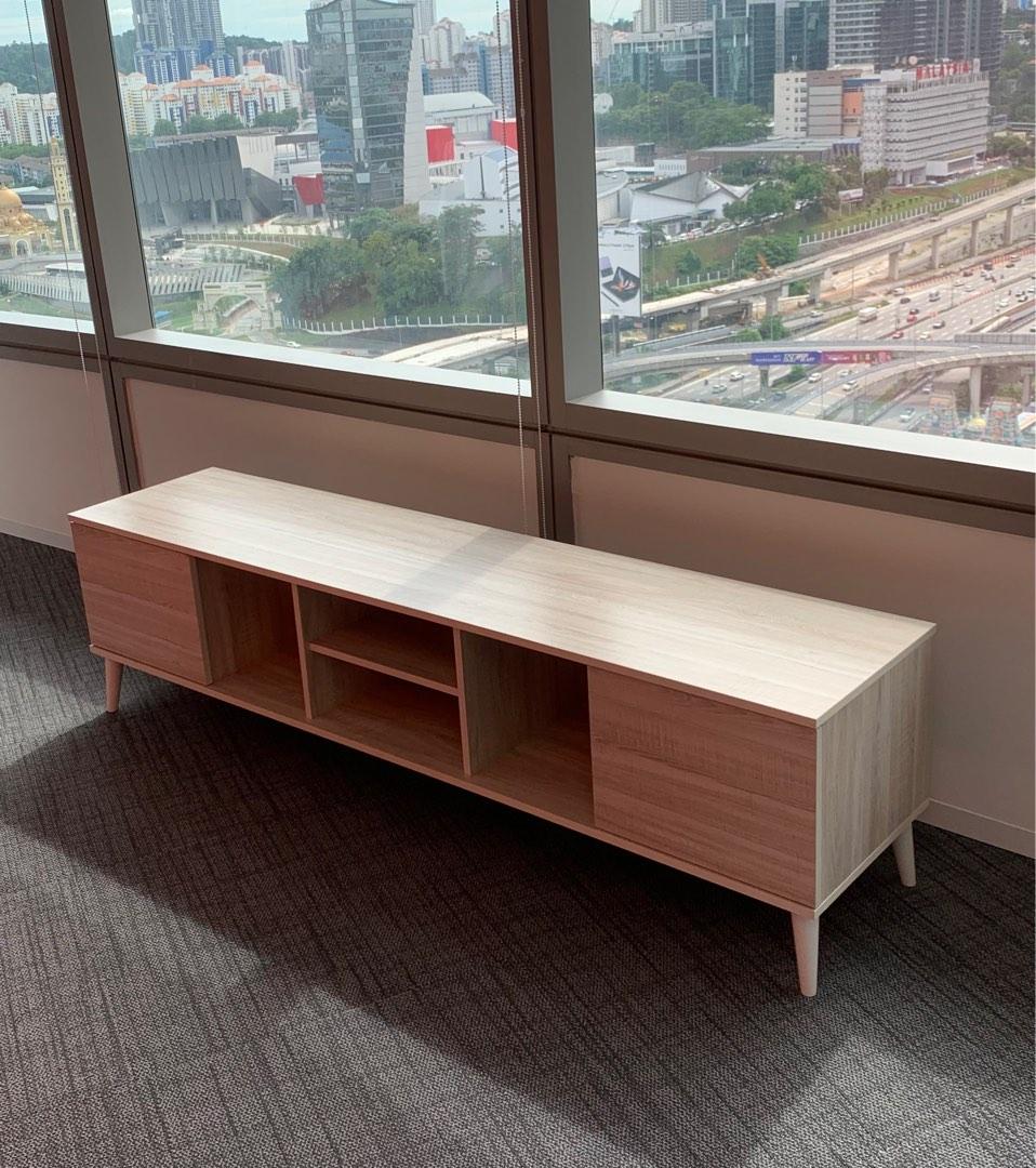 Majesty top tv unit