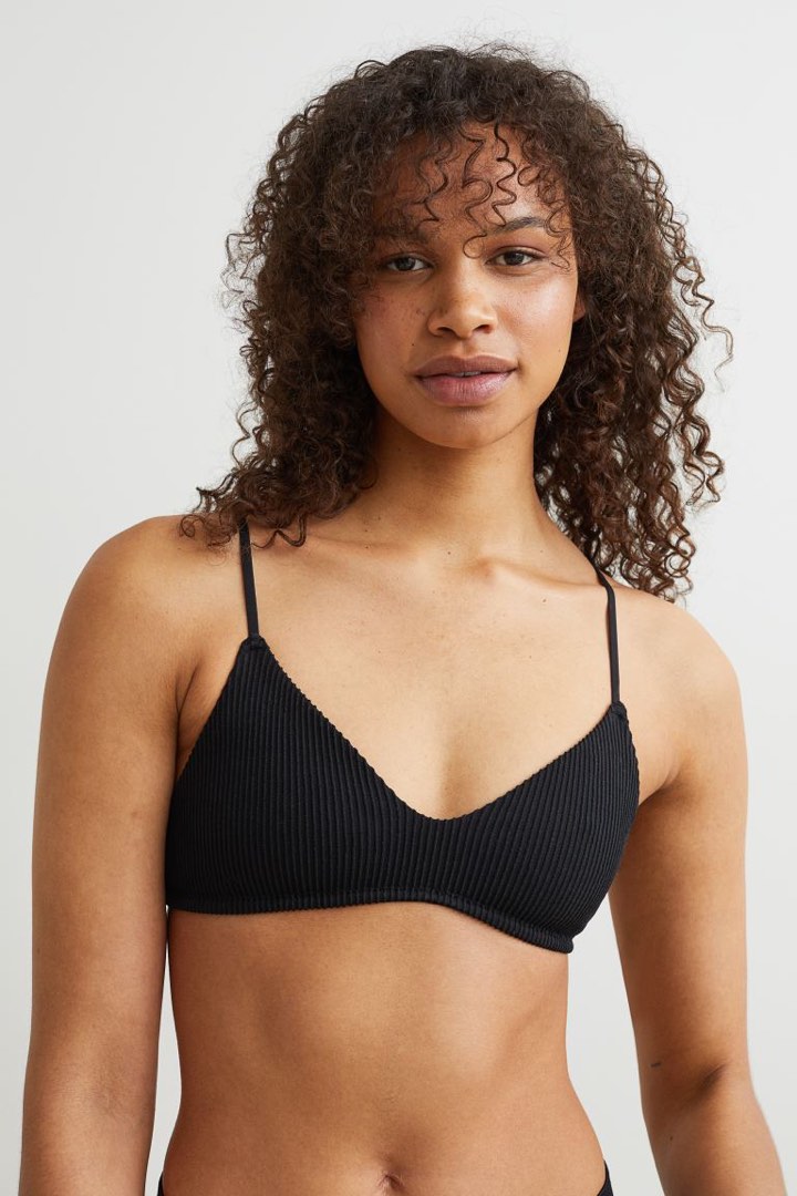 Black bra, Women's Fashion, Undergarments & Loungewear on Carousell