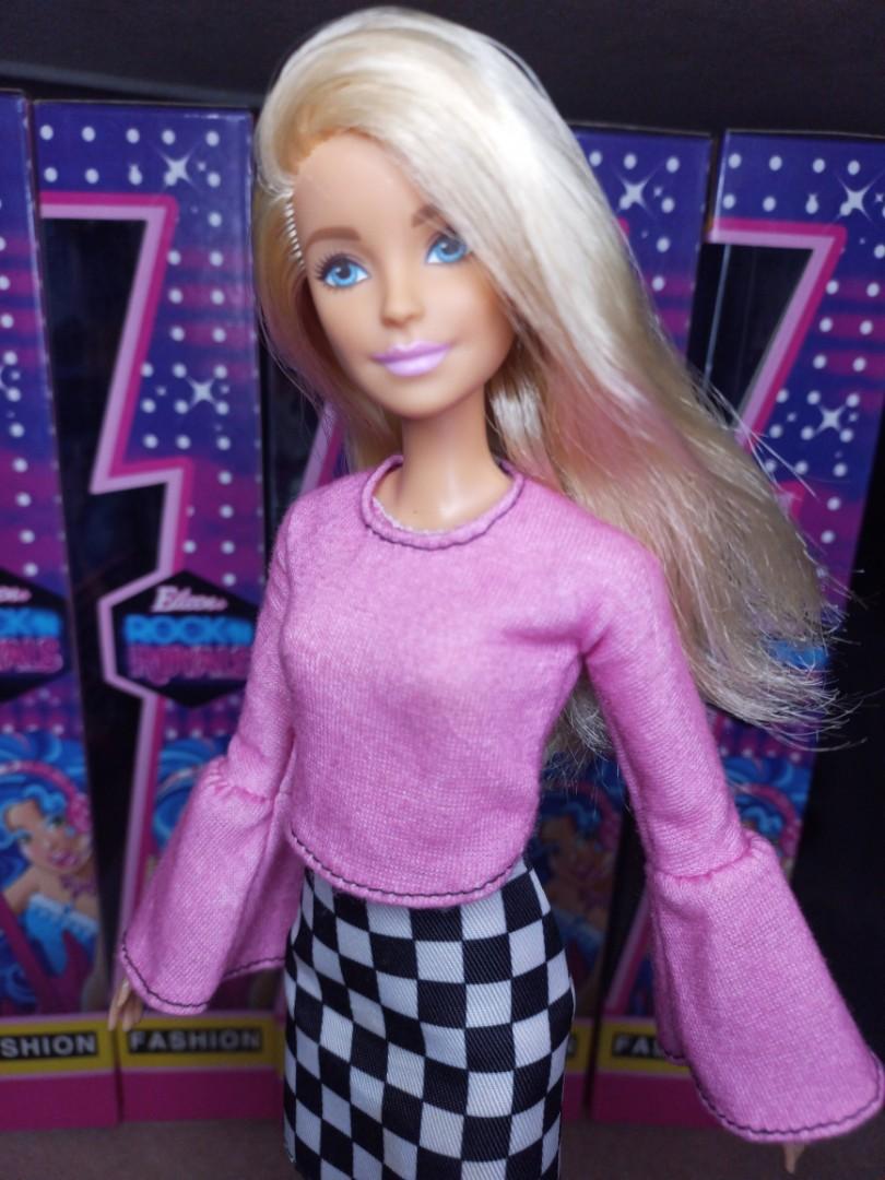 Barbie store fashionista 104