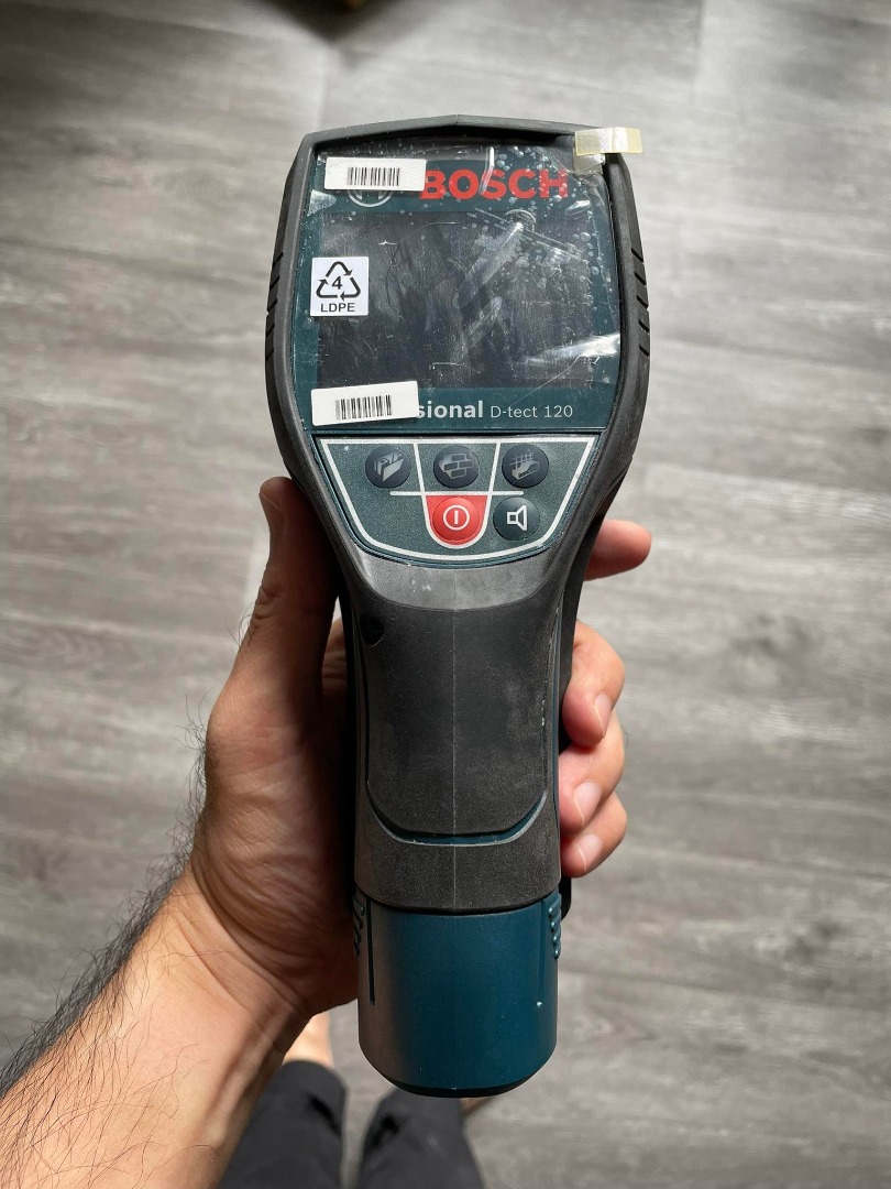 Bosch DTect 120 Stud finder, Furniture & Home Living, Home Improvement