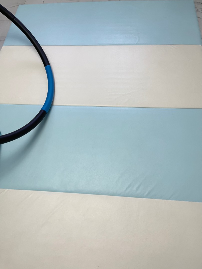 Caraz playmat, Made in Korea, Size 200 X 140 cm 藍白色, 兒童＆孕婦用品, 嬰兒玩具