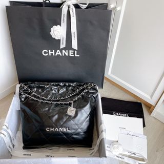 Chanel Classic Double Flap Medium Black Caviar GHW 25cm (2022