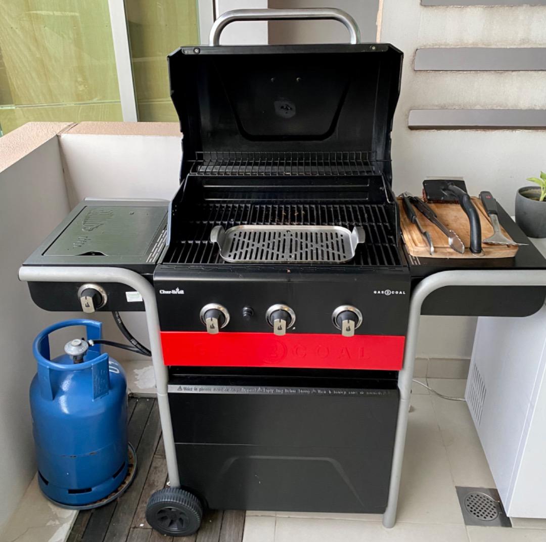 Char Broil Grill USA Gas Charcoal with all accessories inox grill smoker included gas cylinder full and safety regulator