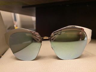 (Category: ) located in . Submitted by dot_on_dot (Listing ID 1188932910, Image 1). Description: .