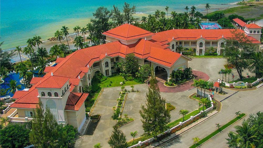 Club Morocco Residential Lot (Category: Lot) located in Taguig. Submitted by janeseven (Listing ID 237396809, Image 3). Description: 200 sqm Located at a prime phase 6 blocks away from clubhouse Near village entrance Clean title Perpetual clubhouse membership included 30 mins to Subic International Airport .