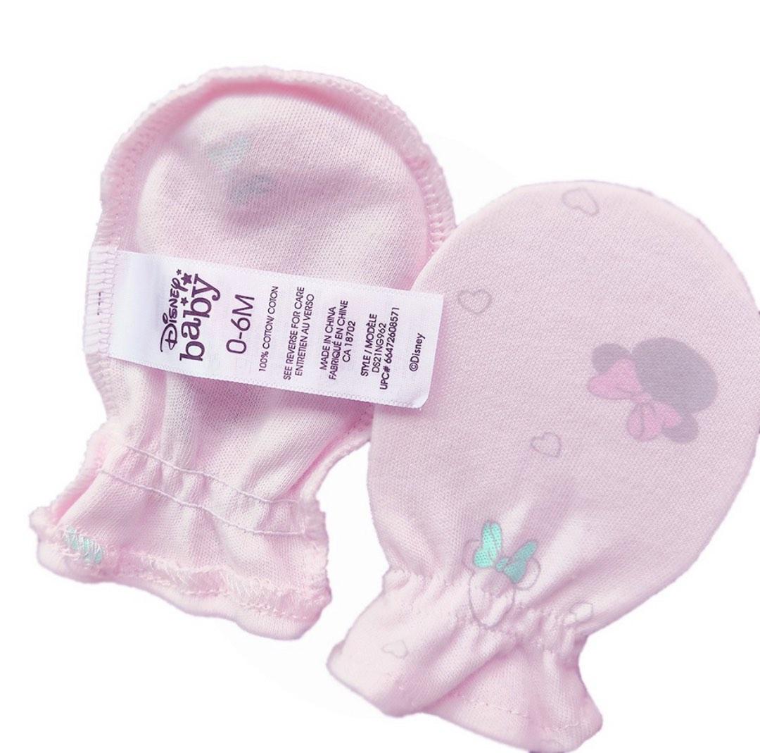 Disney mitten, Babies & Kids, Babies & Kids Fashion on Carousell