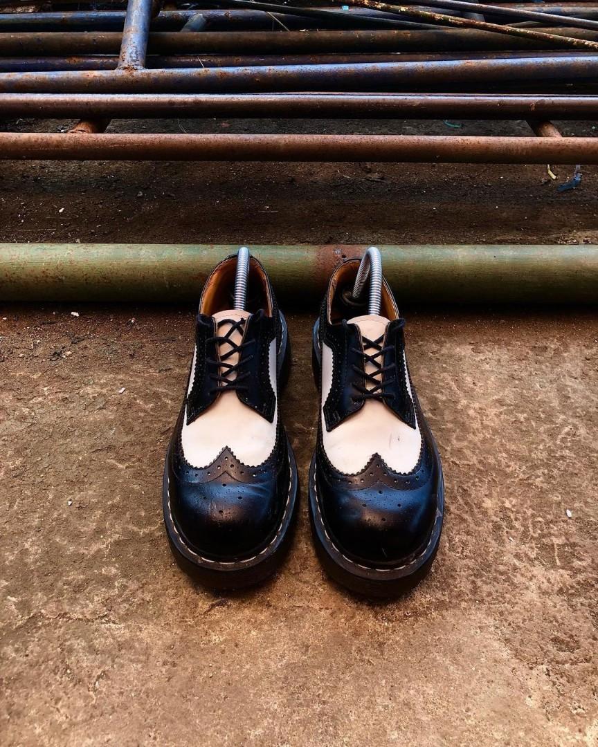 Dr hot sale martens 10458