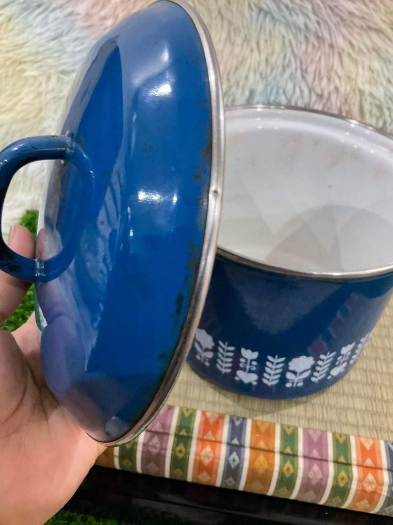 Enamel Cookware with Sign of Usage 7" x 8" Inches, Furniture & Home