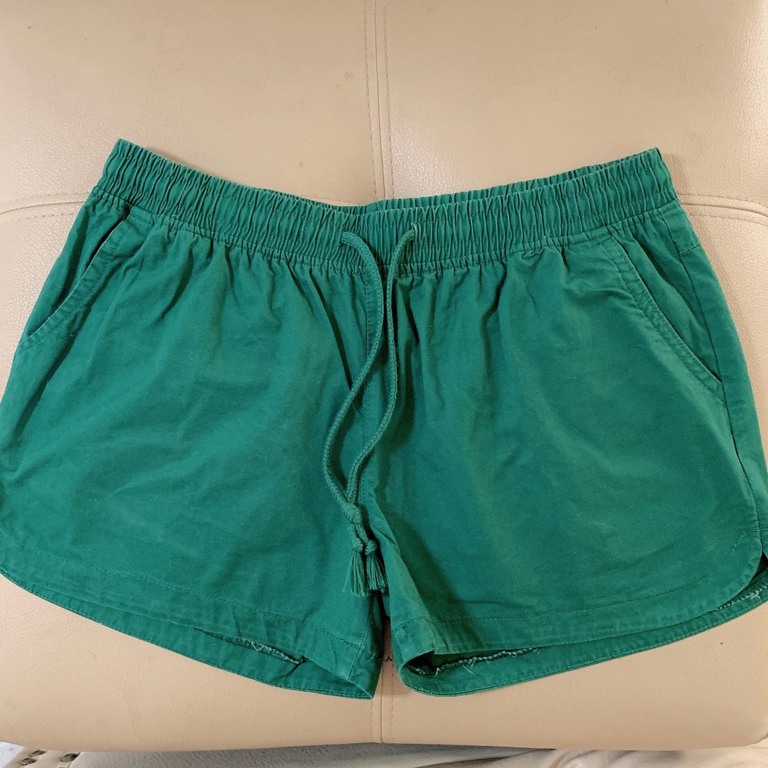 Garterize Booty Shorts, Women's Fashion, Bottoms, Shorts on Carousell
