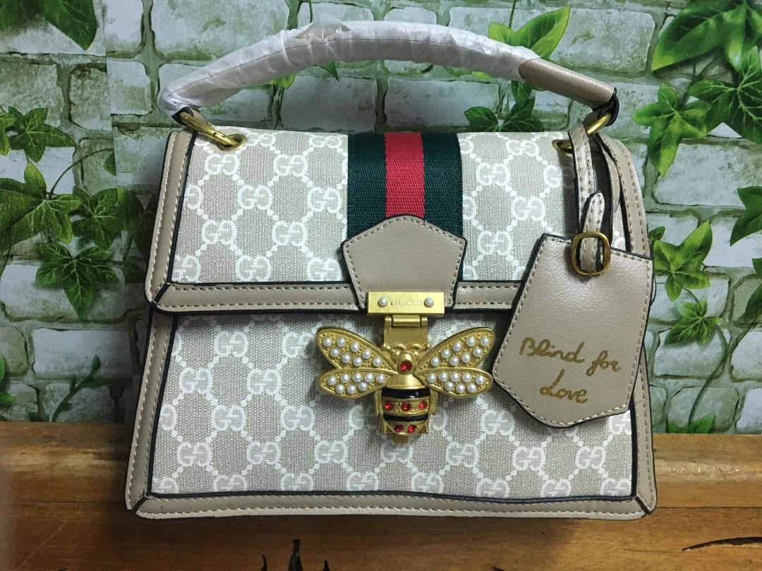 Gucci Bag Bee - 6 For Sale on 1stDibs  gucci bee bag, gucci handbag with  bee, gucci crossbody with bee