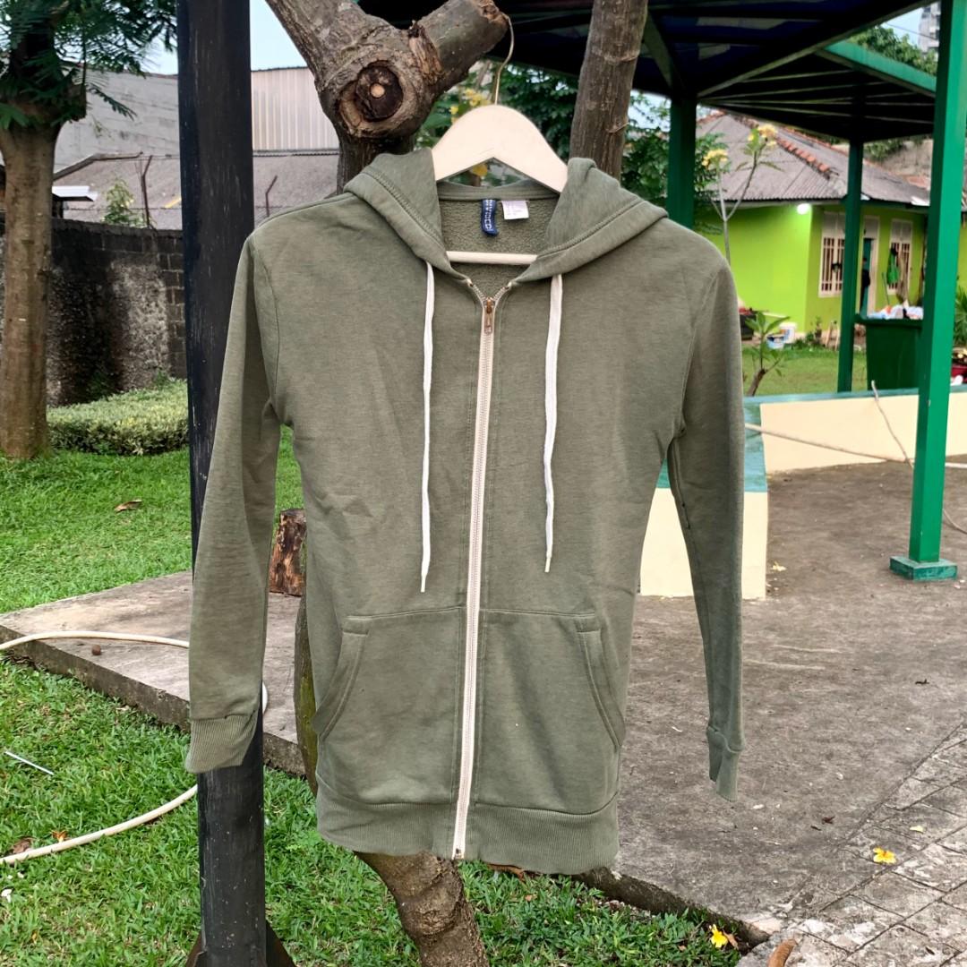 Hoodie h&m hijau army deals
