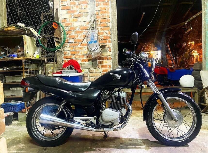 Honda Nighthawk 250 cc Motorbikes on Carousell