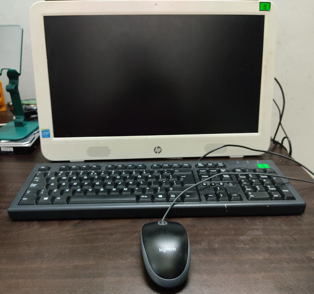 HP AIO TPCQ02319, Computers & Tech, Desktops on Carousell