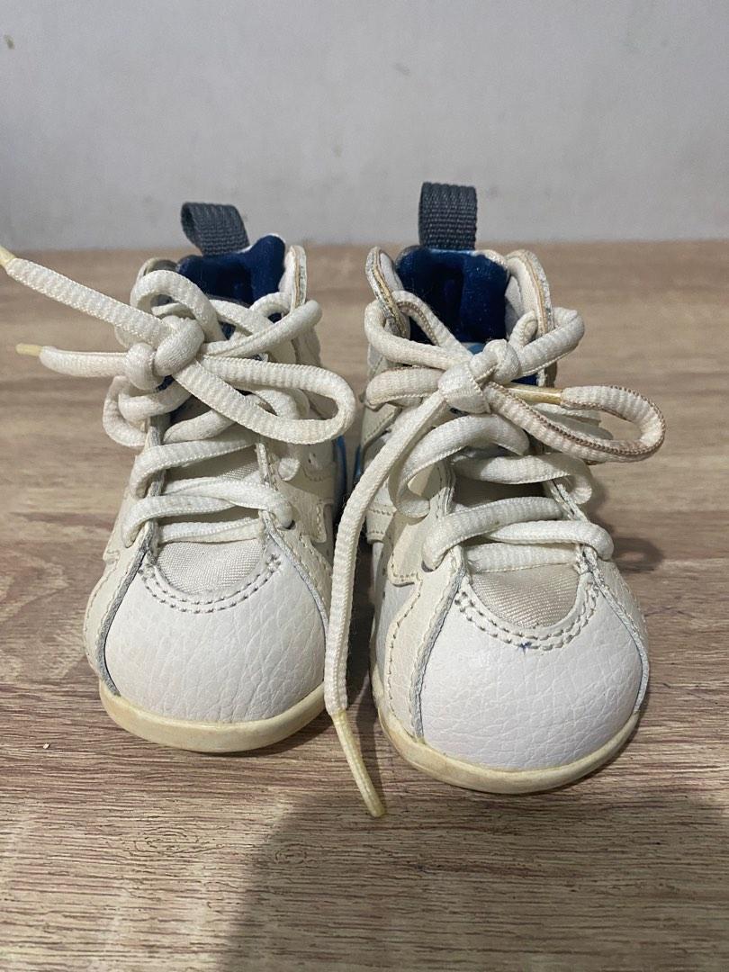 Infant hot sale jordans 2c
