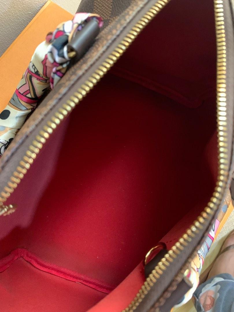 Louis Vuitton LV Speedy 25 Damier Ebene (Category: Luxury Bags & Wallets) located in Taytay. Submitted by miley_kay (Listing ID 1188785170, Image 3). Description: With box, dustbag and receipt No paperpag With hot stamping on the base of handle: Kay.