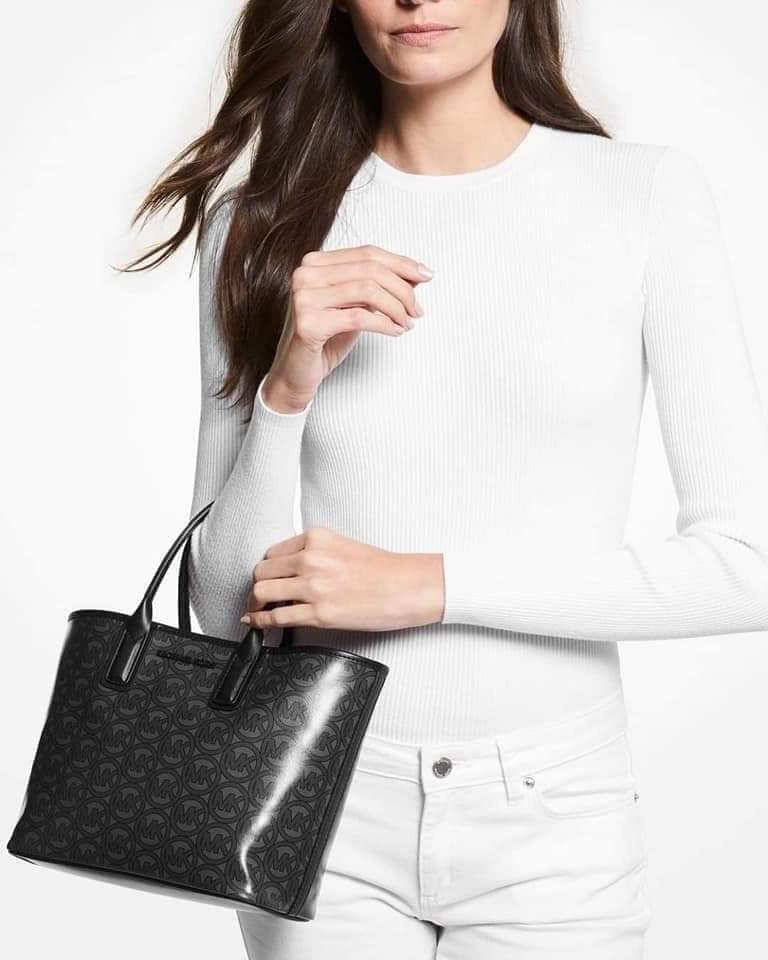 MK Small Jodie Black Michael Kors (Category: Luxury Bags & Wallets) located in Marikina City. Submitted by jannetteg (Listing ID 1188948222, Image 2). Description: BRAND NEW AND ORIGINAL MK Michael Kors Small Jodie in black 💯 Authentic from US Bag is sealed but I can open and send actual photos upon request #luvluxe.