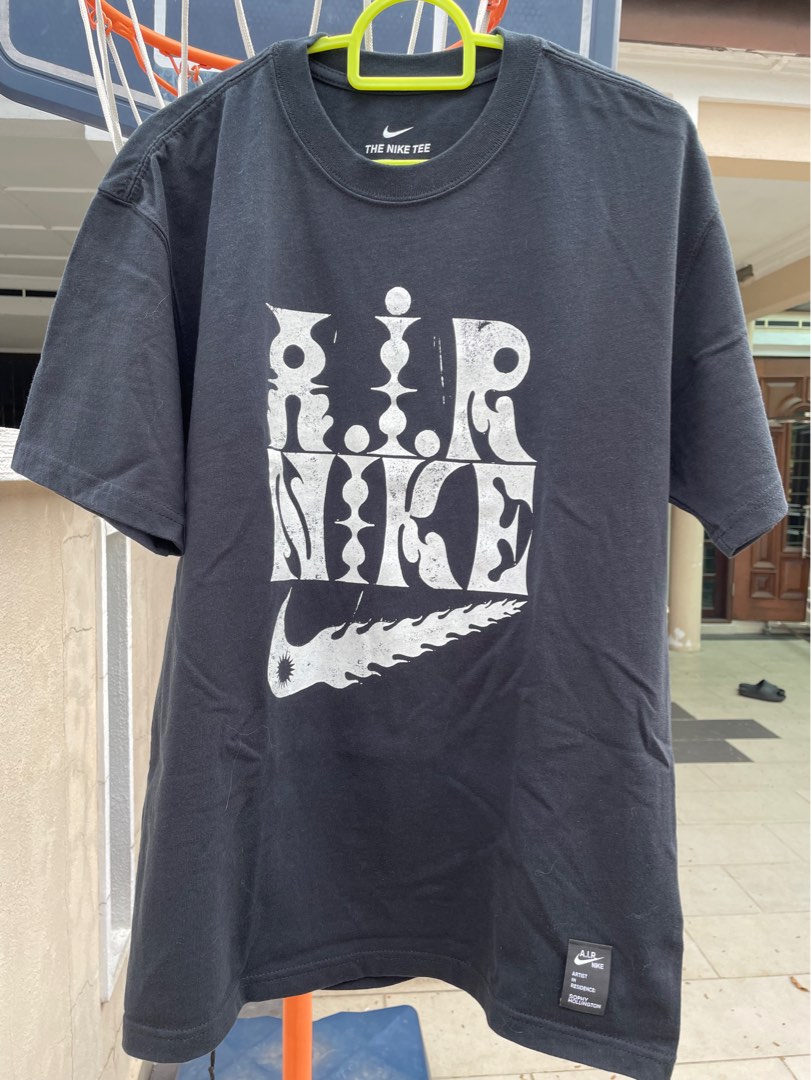 nike sophy hollington