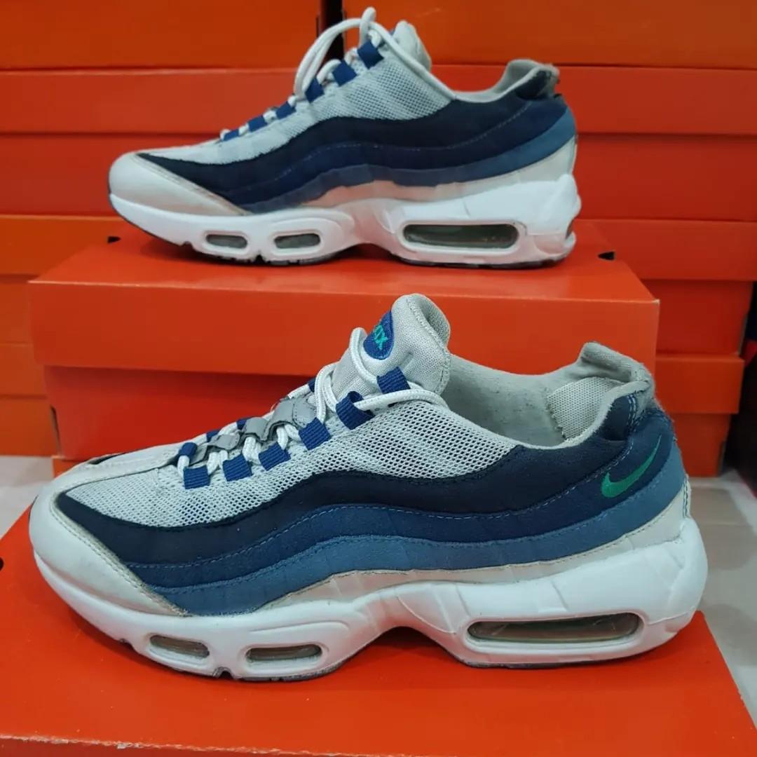 NIKE AIRMAX 95 WHITE SLATE BLUE, Fesyen Pria, Sepatu , Sneakers di Carousell