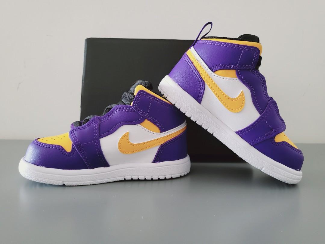 Nike air jordan velcro hot sale