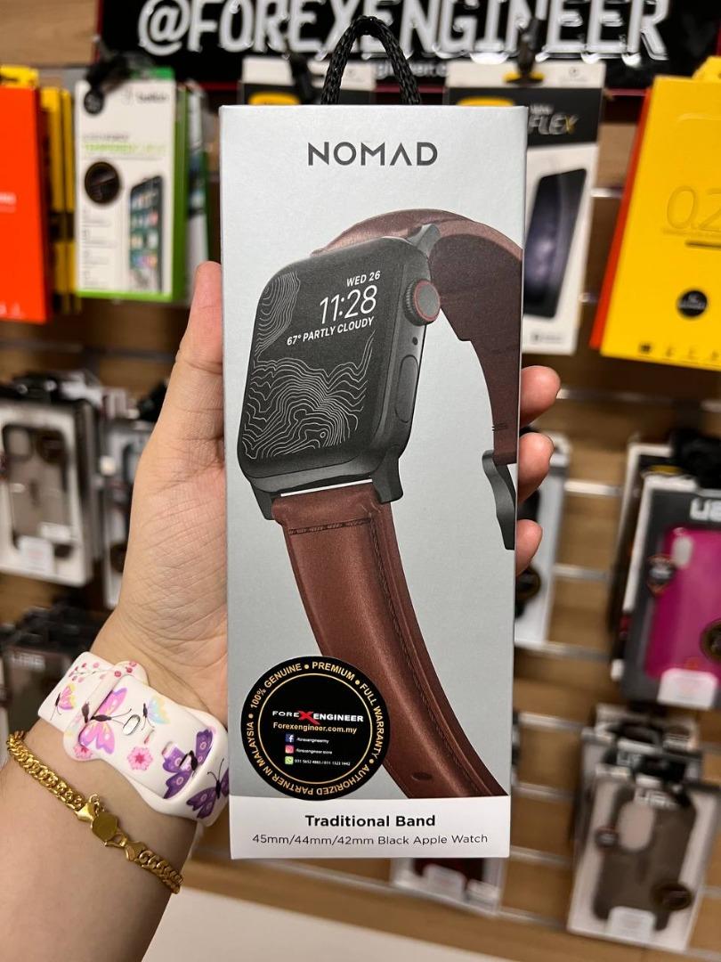 Nomad Traditional Leather Strap for Apple Watch Series 7 / SE / 6 / 5 / 4 /  3 / 2 / 1 ( 45mm / 42mm / 44mm ) - Rustic Brown Leather with Black Hardware  (Barcode: 856504004682), Men\'s Fashion, Watches & Accessories, Watches on  Carousell