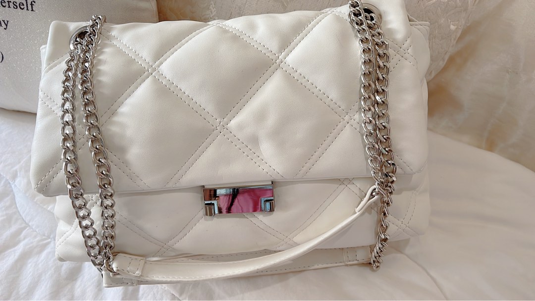 Stradivarius white bag shop