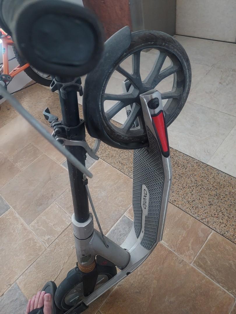 Oxelo Town 9 decathlon scooter easy fold, Sports Equipment, Sports ...