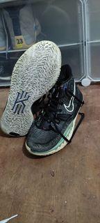 Pre owned orig Kyrie 7 size 10 US. 28 cm.