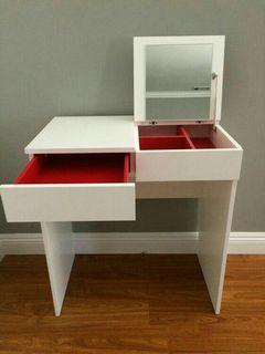 Preloved IKEA BRIMNES Dressing table