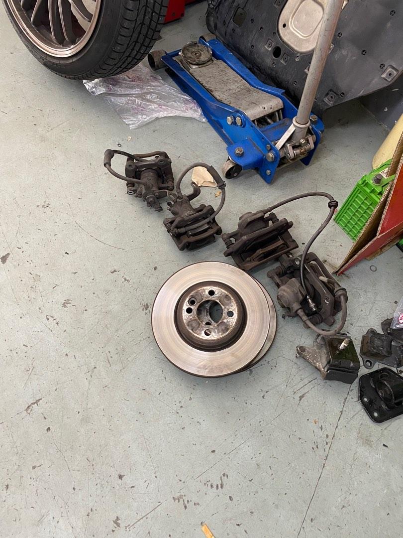 R56 stock brake calipers and Rotors (Front and back), Car Accessories