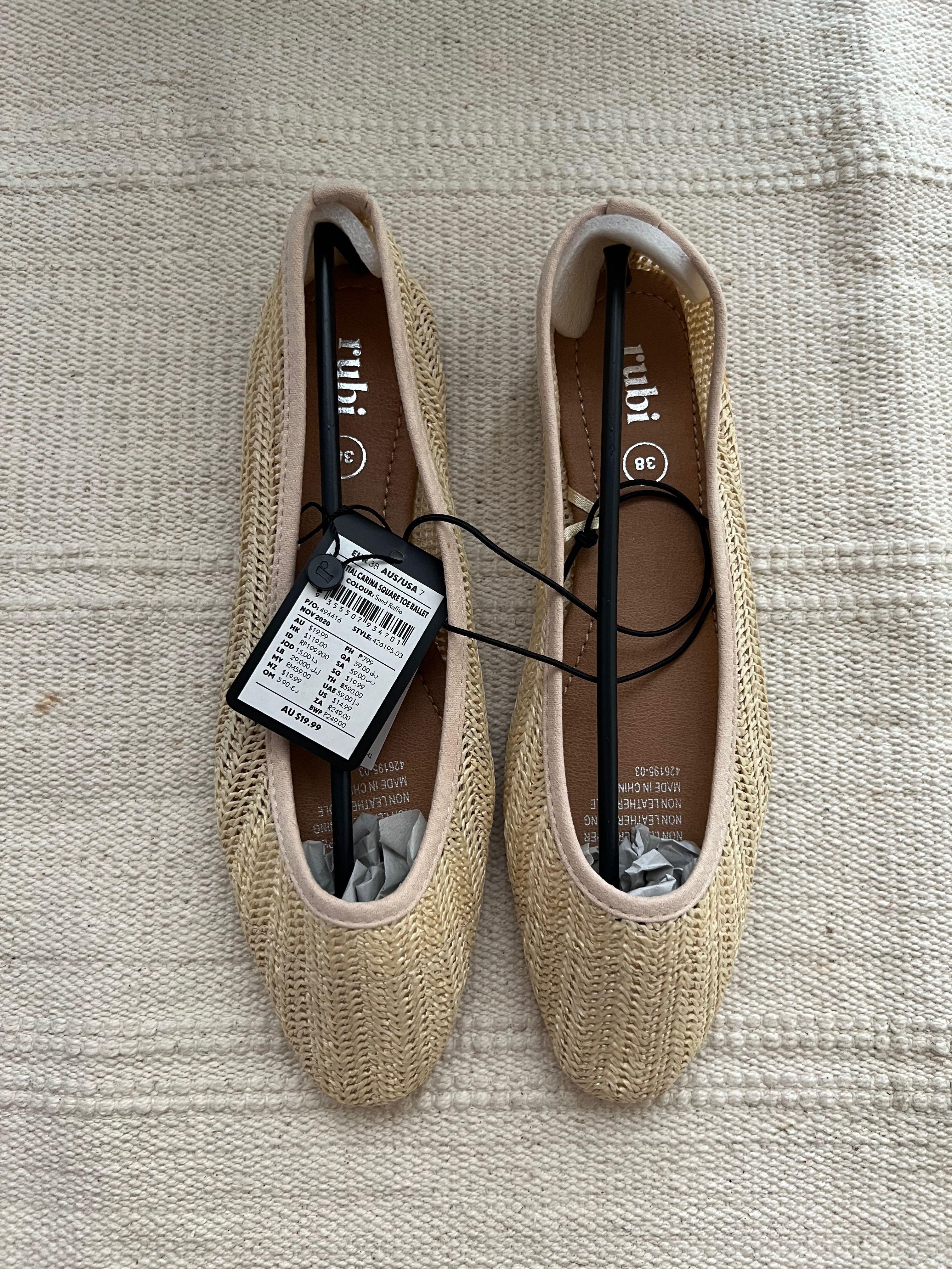 Cotton on store flats