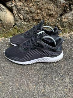 Sepatu Second / Bekas Pakai Adidas Alphabounce size 42