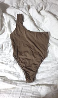 (Category: ) located in . Submitted by nineties.rack (Listing ID 1188931546, Image 1). Description: .