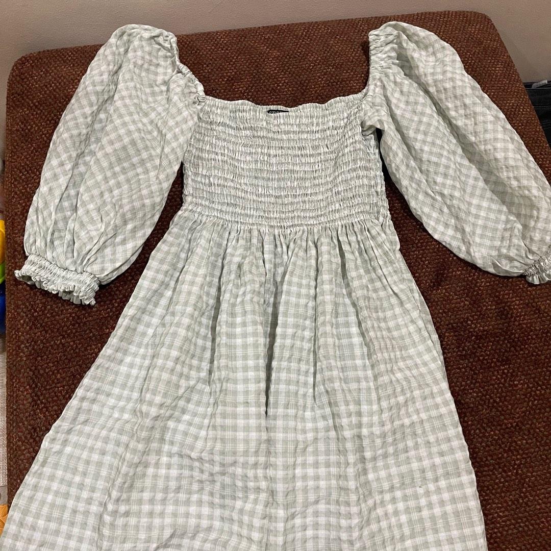 Style Staple Astrid dress (Category: Dresses) located in Iloilo. Submitted by lovedcorner (Listing ID 1188927674, Image 1). Description: Style Staple Astrid dress Size: Medium Shipping from Iloilo City.