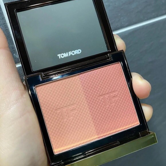 Tom Ford Shade & Iluminate Blush Duo, Beauty & Personal Care, Face, Makeup  on Carousell