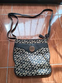 (Category: ) located in . Submitted by mercypal (Listing ID 1188914284, Image 1). Description: .