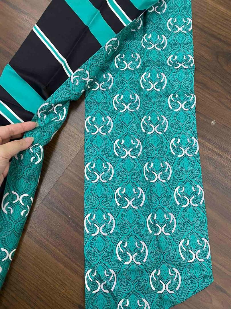 Used Once!!! Hermes Maxi Twilly with paperbag (Category: Luxury Accessories) located in Taguig. Submitted by gcarlet1996 (Listing ID 1188838135, Image 2). Description: .