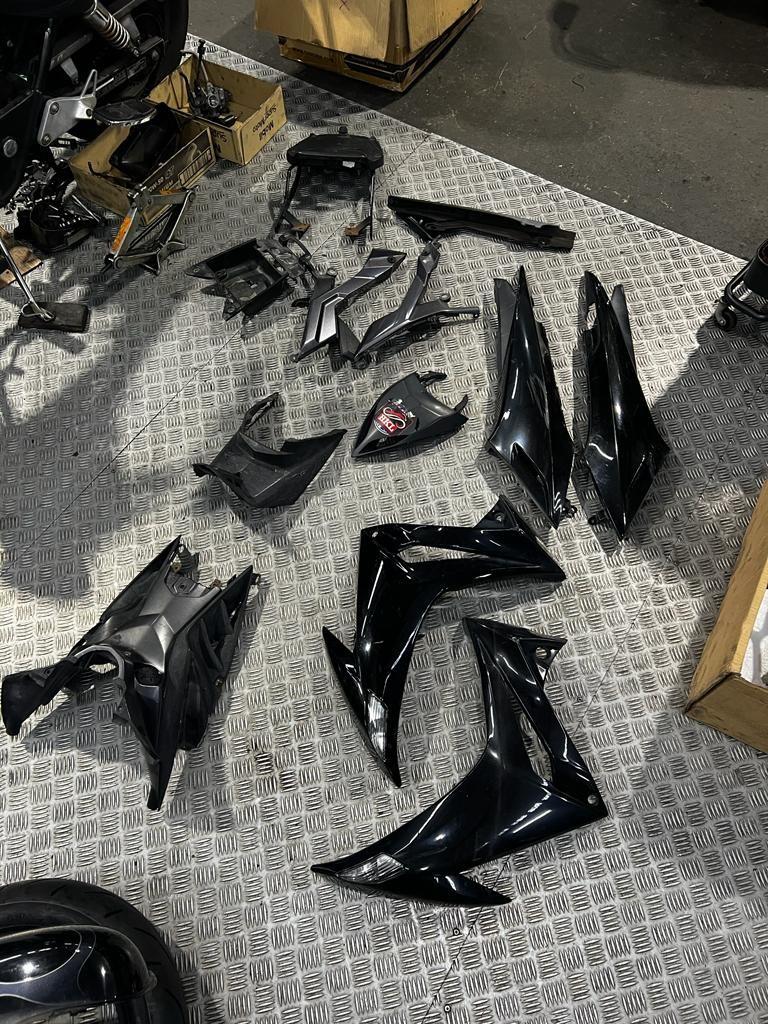 Yamaha X1R Cover Set, Motorcycles, Motorcycle Accessories on Carousell