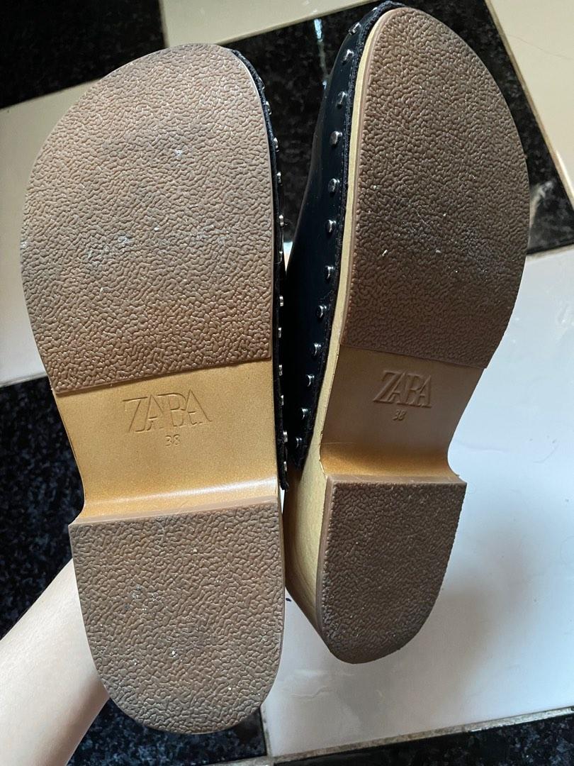 Zara Clogs, Women's Fashion, Footwear, Loafers on Carousell