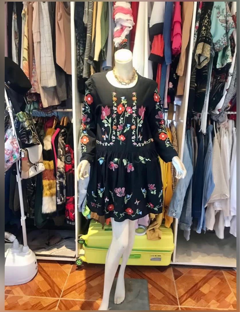 ZARA FLORAL EMBROIDERED DRESS, Women's Fashion, Dresses & Sets, Dresses