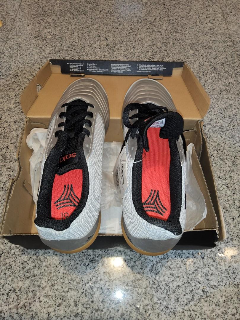 Football shoes Adidas non marking predator 19.4 in Sala Men s
