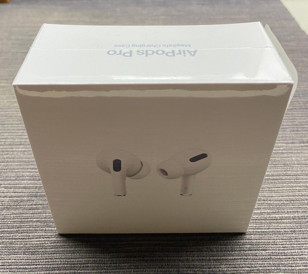 Apple Airpods Pro With Magsafe Charging Case (MLWK3AM/A), Audio