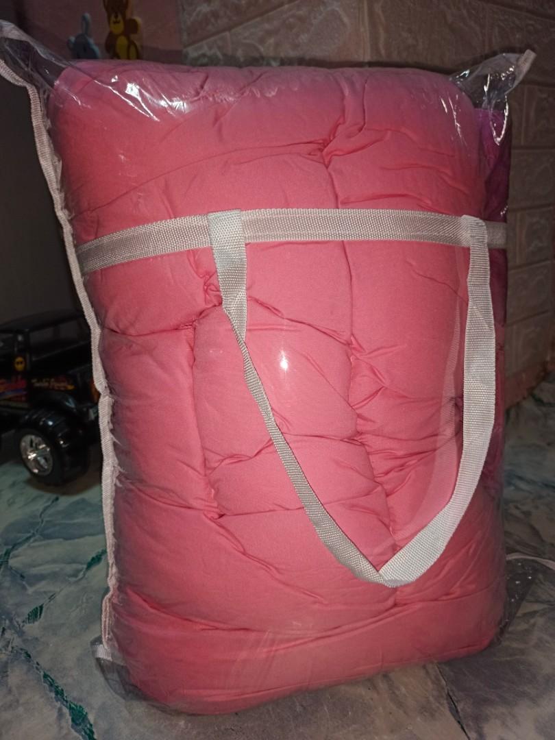 Baby Bed Nest Comforter (Category: Bed Guards) located in Makati City. Submitted by Prettykids (Listing ID 1189140541, Image 3). Description: BRANDNEW BABY BED NEST with 2 Bolster pillow and Baby pillow WHAT YOU SEE IS WHAT YOU GET 🙂 GIVEN AS GIFT BUT NEVER BEEN USED SUPER GANDA AND LAMBOT 😍🥹 SUPER COTTON ANG FABRIC SELLING FOR 1,150 FOR PICK UP ONLY GRAB/LALAMOVE ITEM IS A BIT BULKY LOC:MAKATI CITY MOP:GCASH.