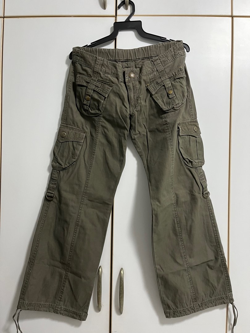 Thrifted Cargo Pants, Women's Fashion, Bottoms, Other Bottoms on Carousell