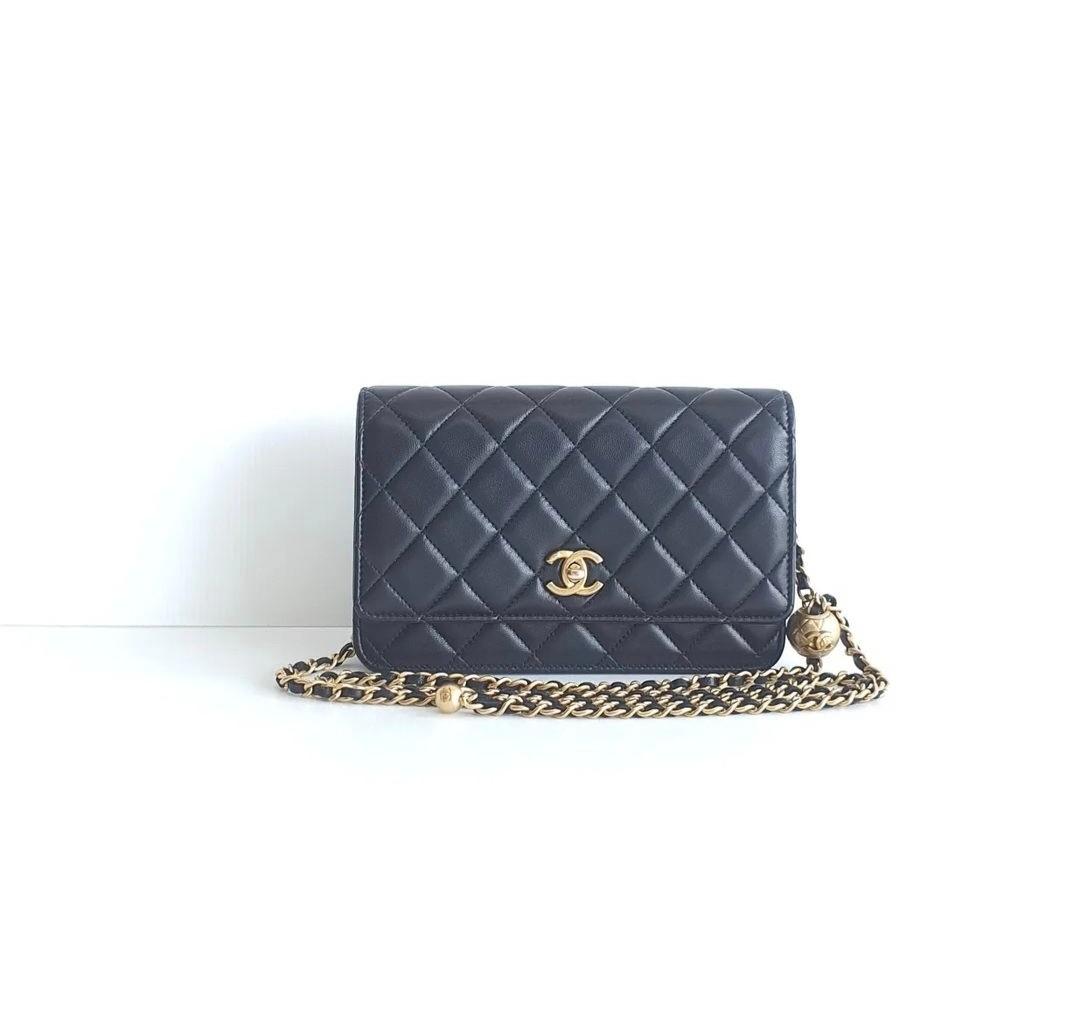 Chanel classic Wallet On Chain Black Lamb metal plate