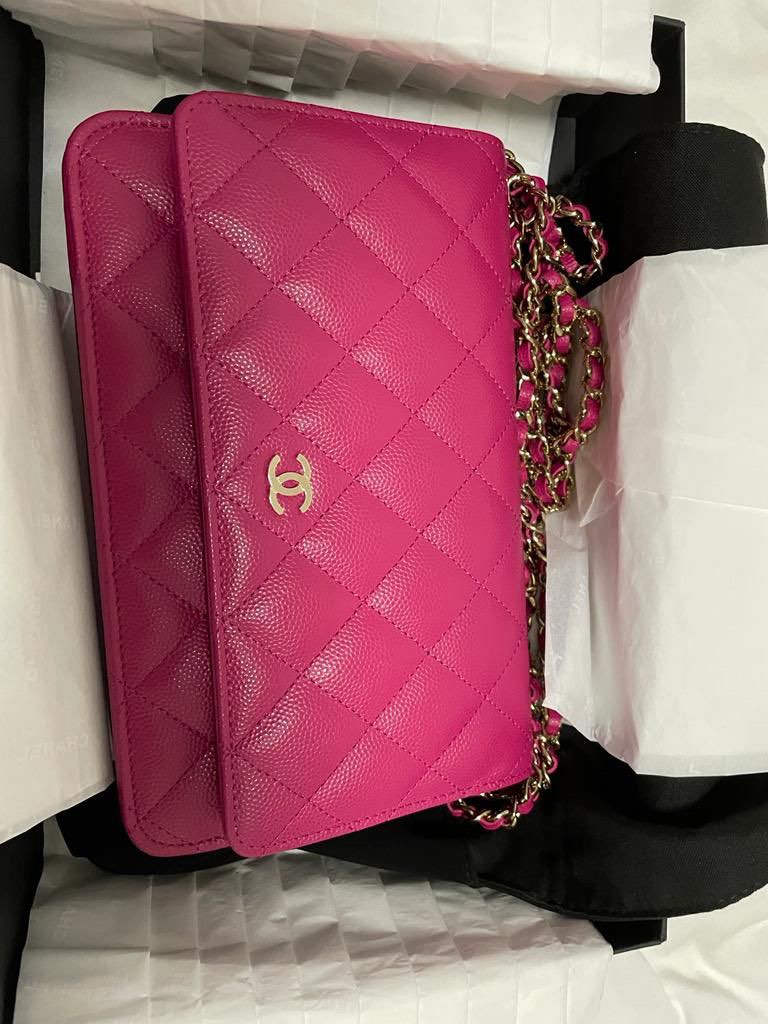 Chanel Pink wallet on chain , Luxury, Bags & Wallets on Carousell