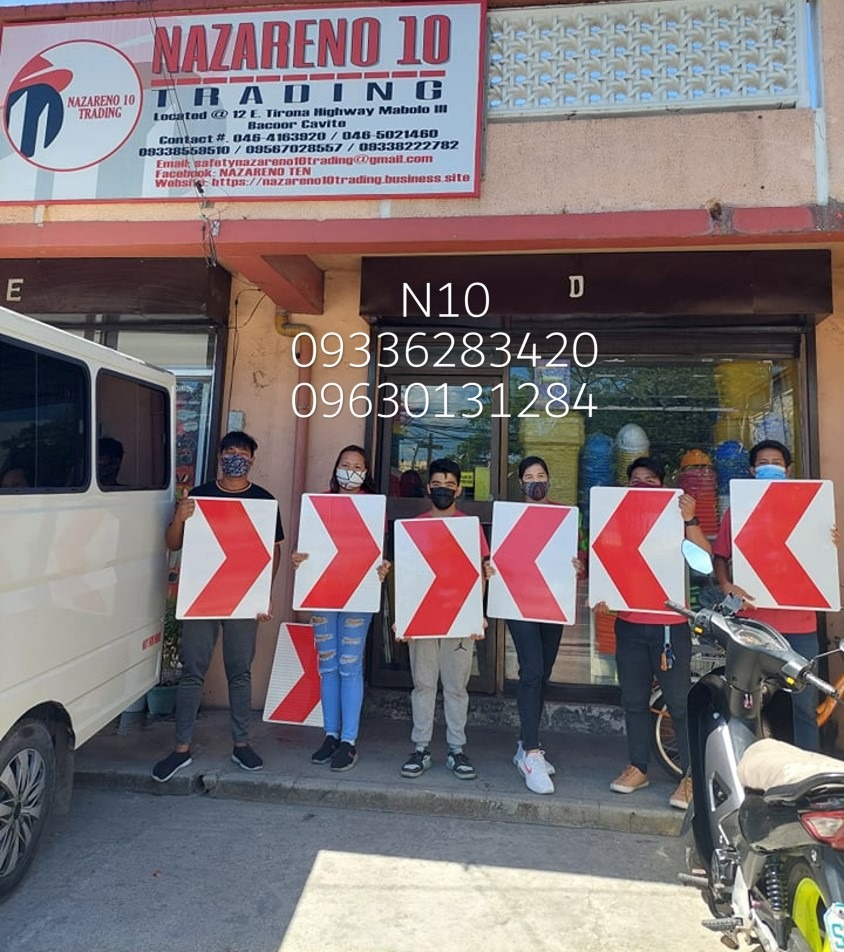 CHEVRON SIGN ROAD SIGN, Commercial & Industrial, Construction Tools