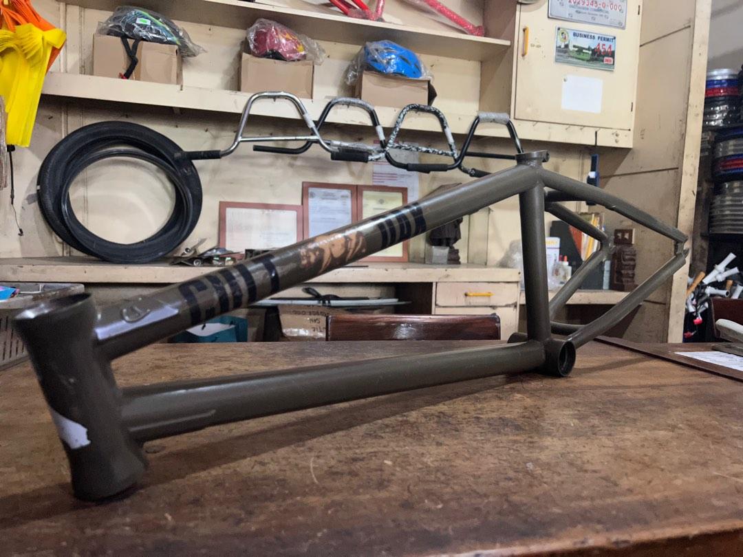 Cult BMX Green Frame Bicycle, Sports Equipment, Bicycles & Parts