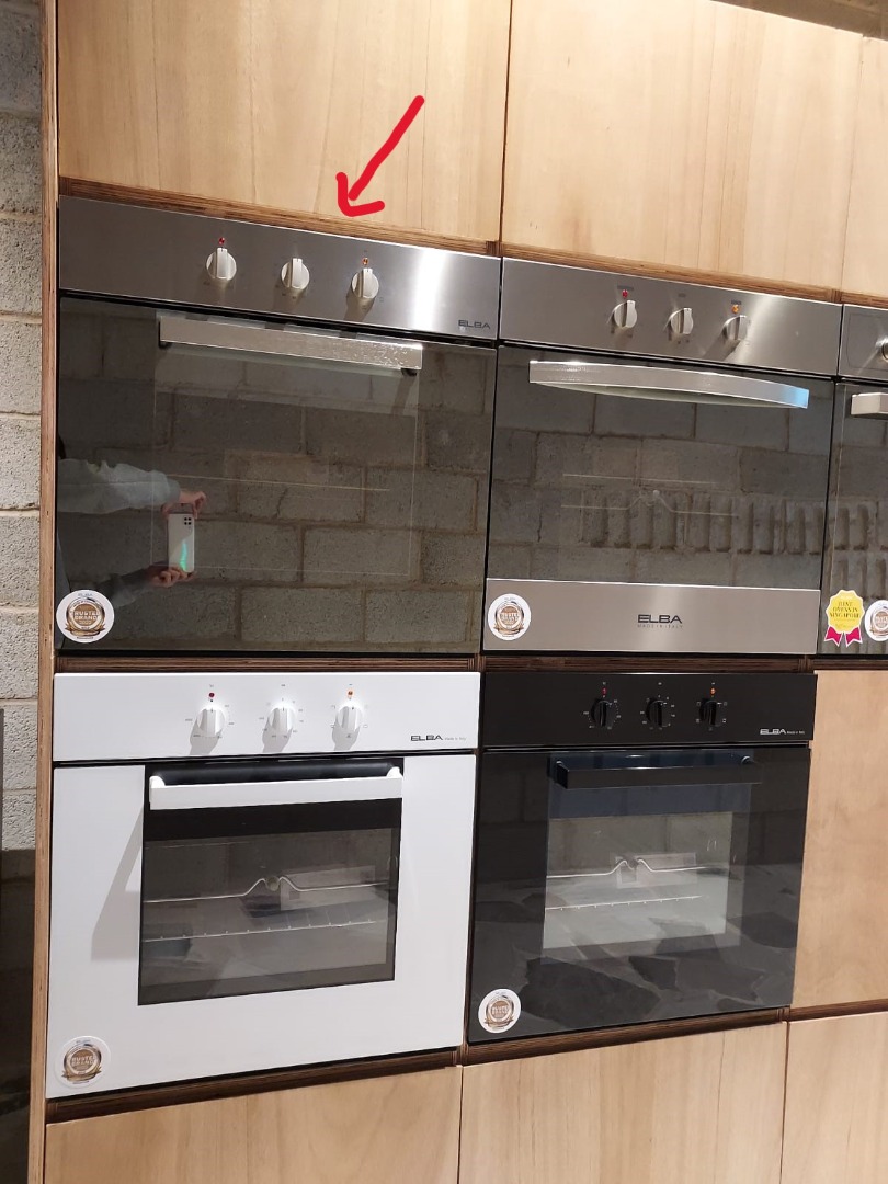 Elba 60cm Oven showroom display set Price negotiable!!! Free